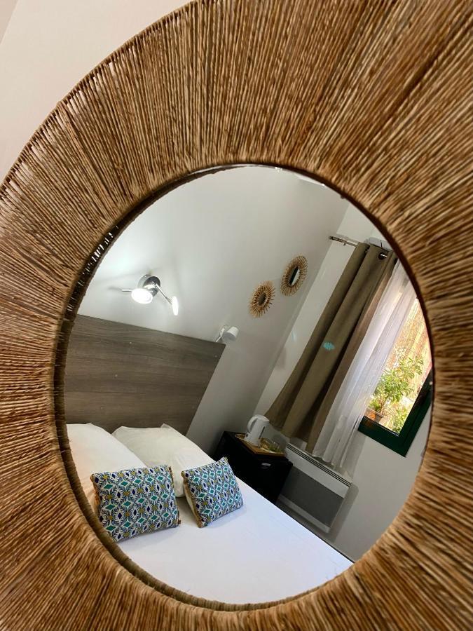 Logis Hotel La Feniere La Bouilladisse Ngoại thất bức ảnh