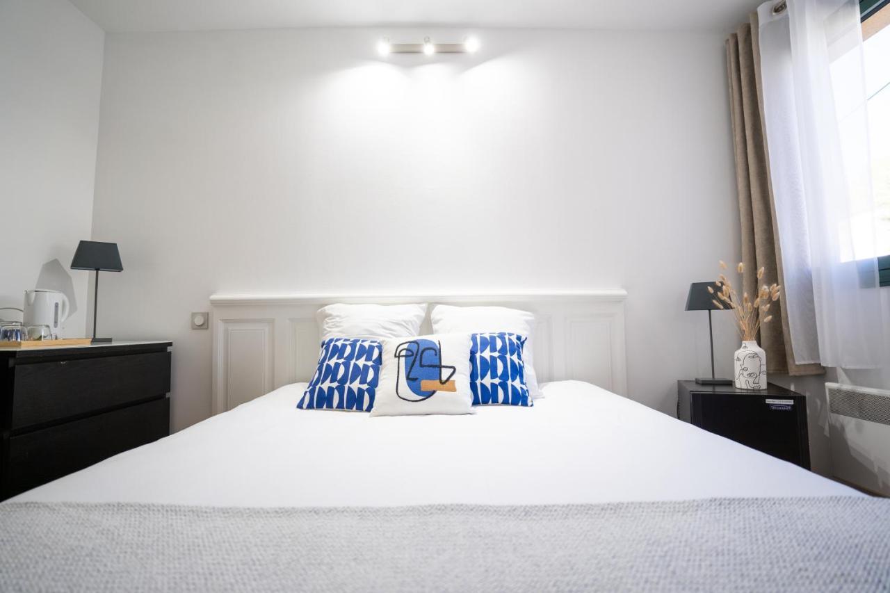 Logis Hotel La Feniere La Bouilladisse Ngoại thất bức ảnh