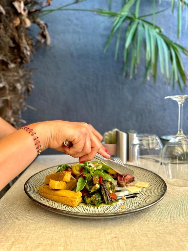 Logis Hotel La Feniere La Bouilladisse Ngoại thất bức ảnh