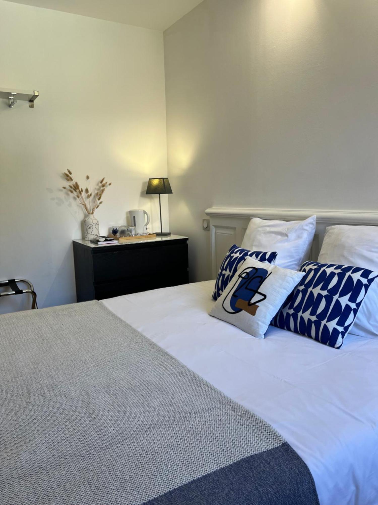 Logis Hotel La Feniere La Bouilladisse Ngoại thất bức ảnh