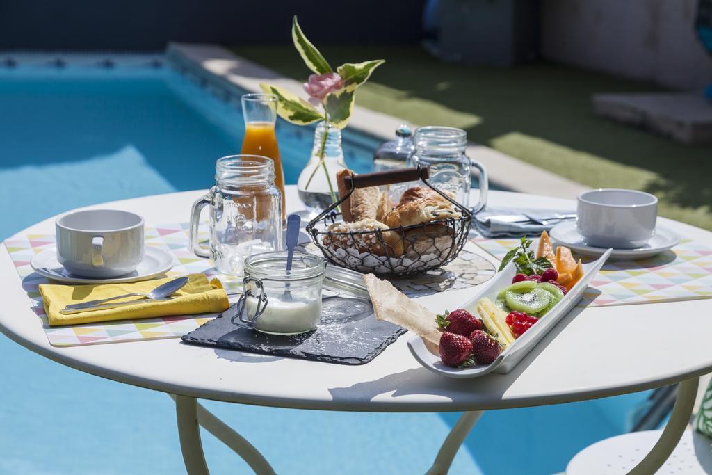 Logis Hotel La Feniere La Bouilladisse Ngoại thất bức ảnh